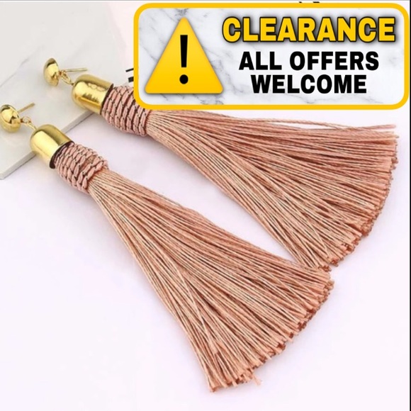 Jewelry - 🔴5/$15⚠️𝗖𝗟𝗘𝗔𝗥𝗔𝗡𝗖𝗘⚠️Pink Earrings NEW